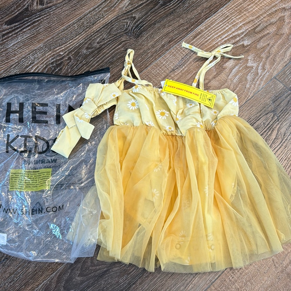 NWT 9-12 Month SHEIN Daisy Dress with Matching Headband